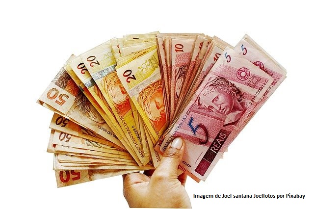 Inflação pelo IPC-S varia 0,57% e acumula alta de 8,22% nos últimos 12 meses