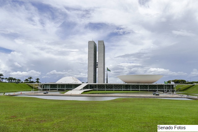 Senado aprova MP que permite parcelar compensação tributária