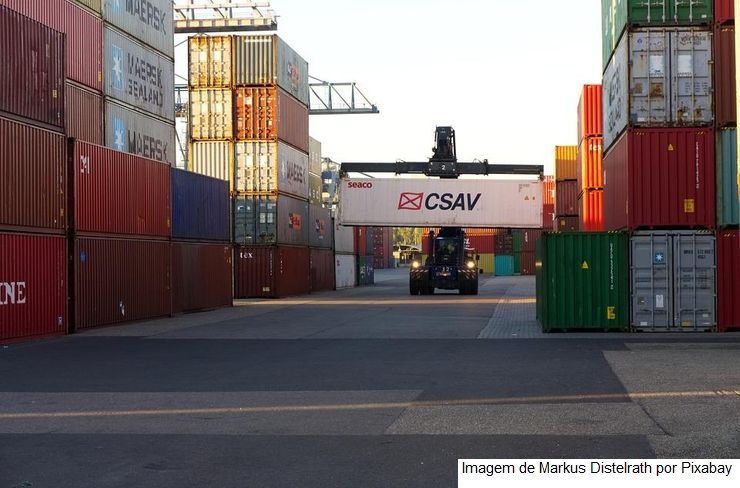 Movimentação de cargas cai 3,3% nos portos do Brasil