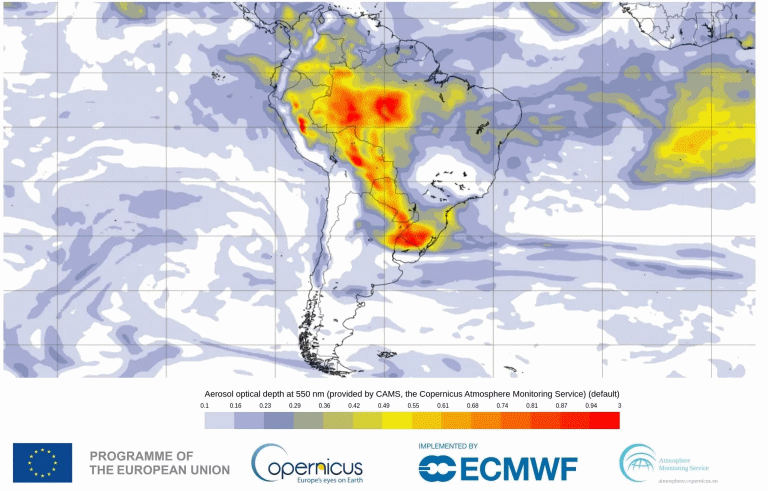 Amazonas vive setembro de fogo e o primeiro corredor de fumaça do ano chega ao sul do Brasil