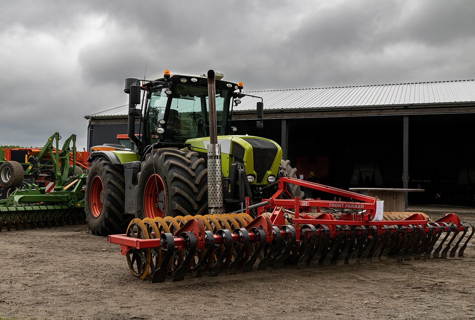Vendas de máquinas agrícolas caem 21,6% em 2026