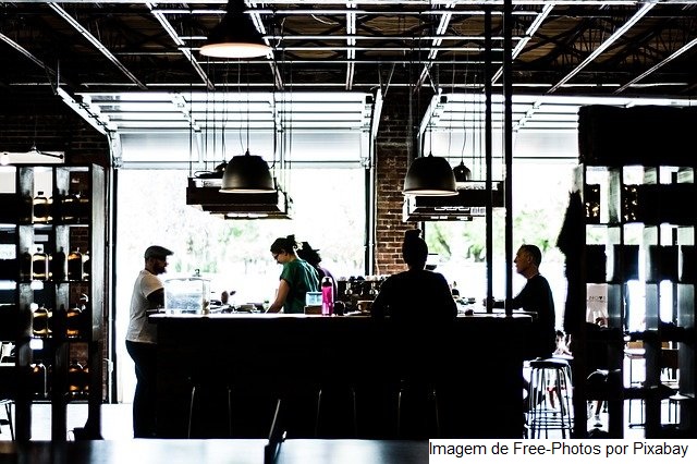 São Paulo reduz ICMS para bares e restaurantes