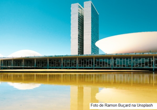Sen.Eduardo Braga Apresenta Hoje Relatório, as 16h00