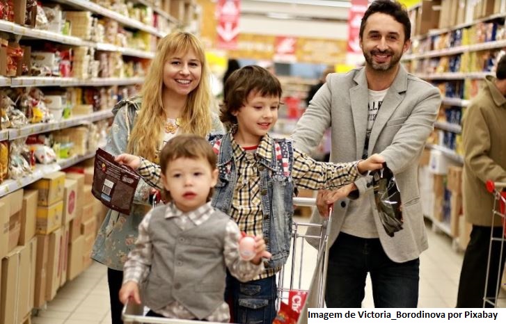Faturamento dos supermercados paulistas cai mais de 10% no 1º semestre