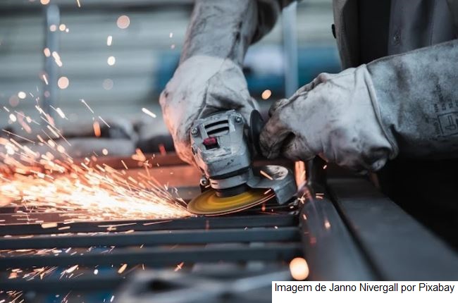 Indicadores industriais apontam desaceleração no segundo semestre de 2021