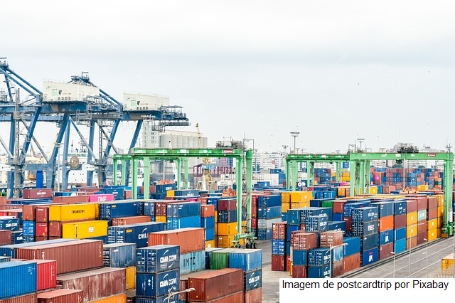 Exportações brasileiras para Argentina caem 25% em meio a ajuste de Milei e dificuldade na relação dos países