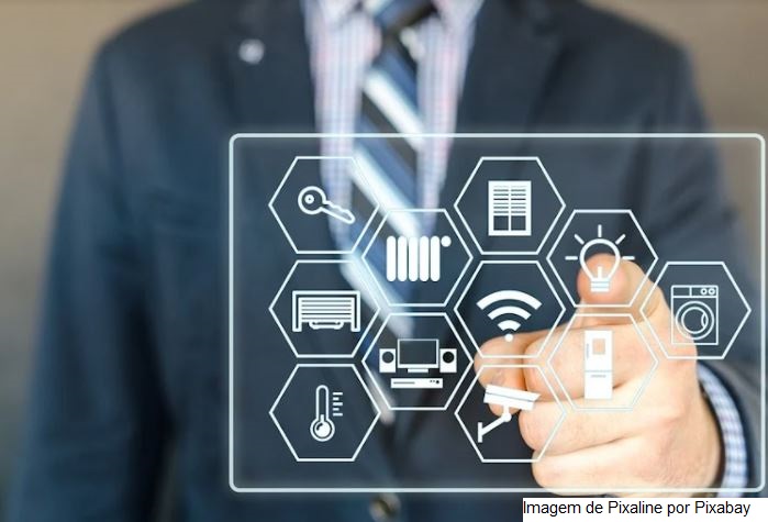 Empresas vão investir mais na experiência física e digital em 2022