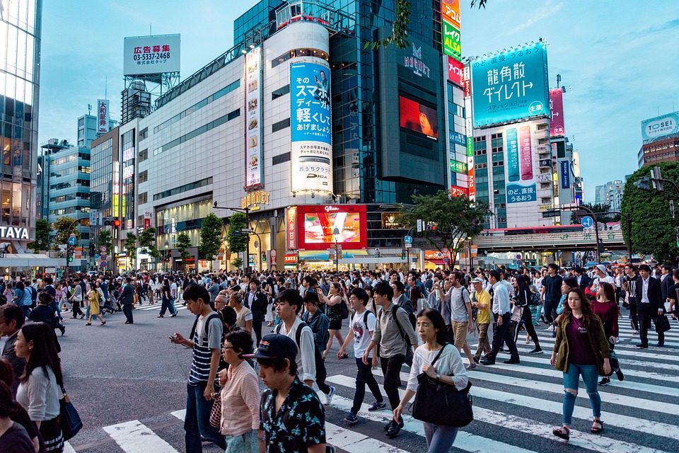 Inflação no Japão acelera para 2,8% anuais em maio, puxada por eletricidade