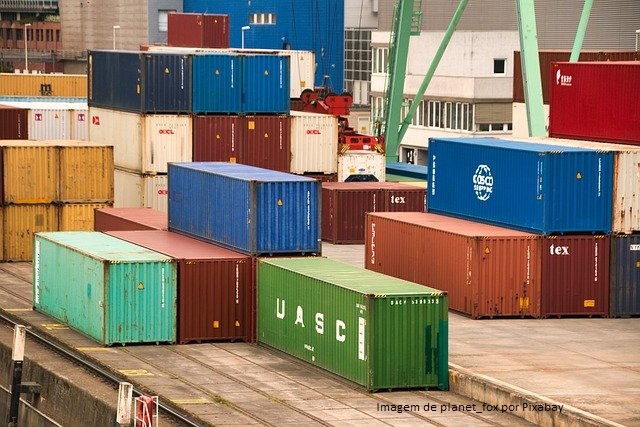 Brasil deixa de exportar US$ 56,2 bi para a América do Sul em 10 anos