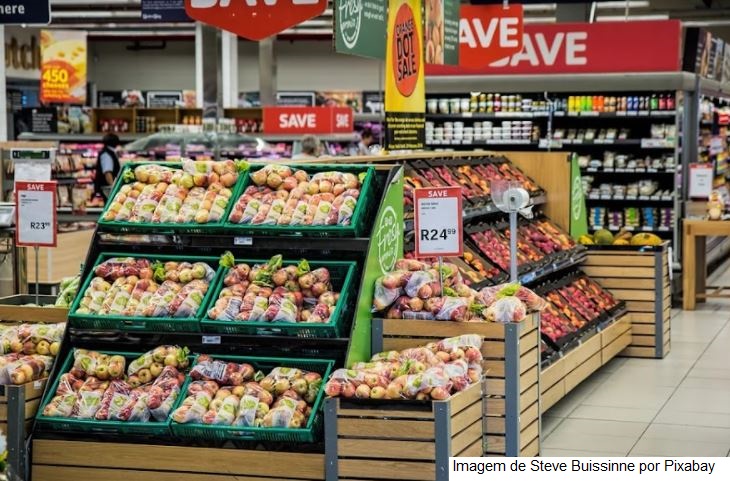 Carrefour valoriza produtores regionais e investe em estações com carregadores elétricos