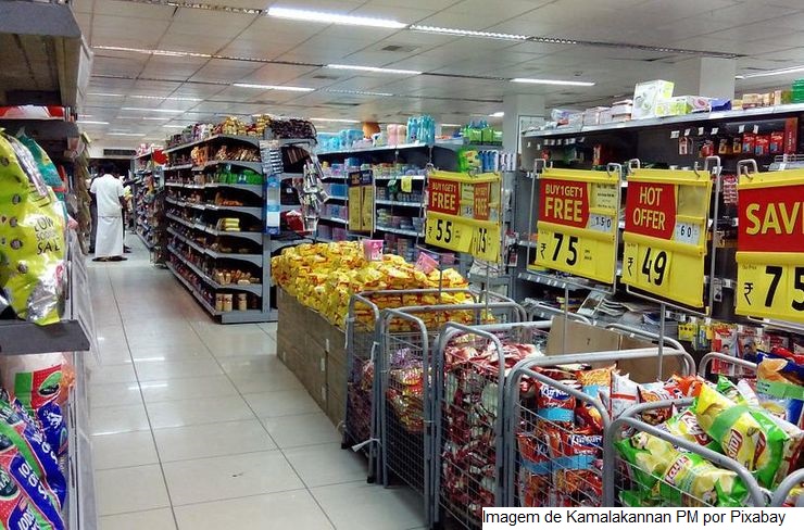 Menor custo energético das lojas: empresas miram em redução de gastos