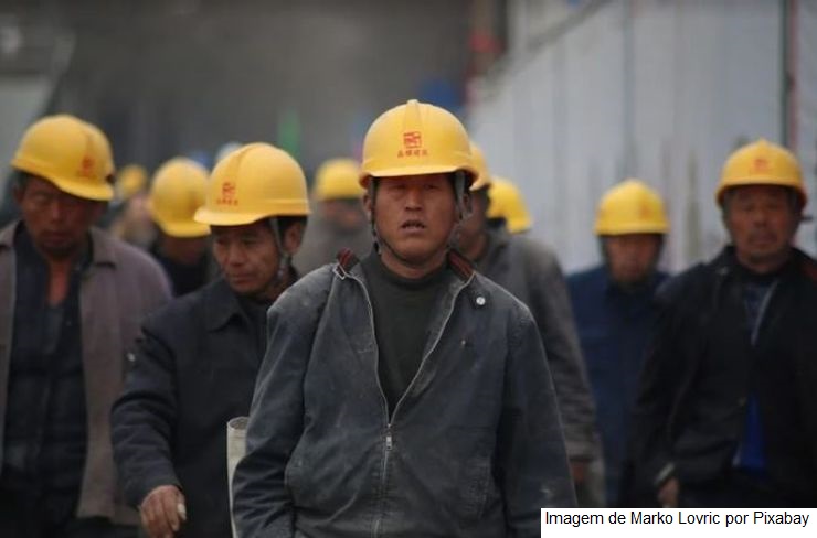 Produção industrial do Japão cai -0,8% em janeiro de 2022