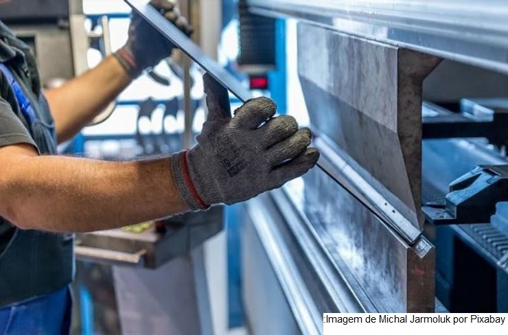 Setor industrial demonstra otimismo com a economia nos próximos meses