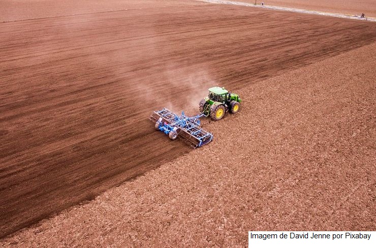 Projeto que permite fiscalização privada do agronegócio é aprovado no Senado