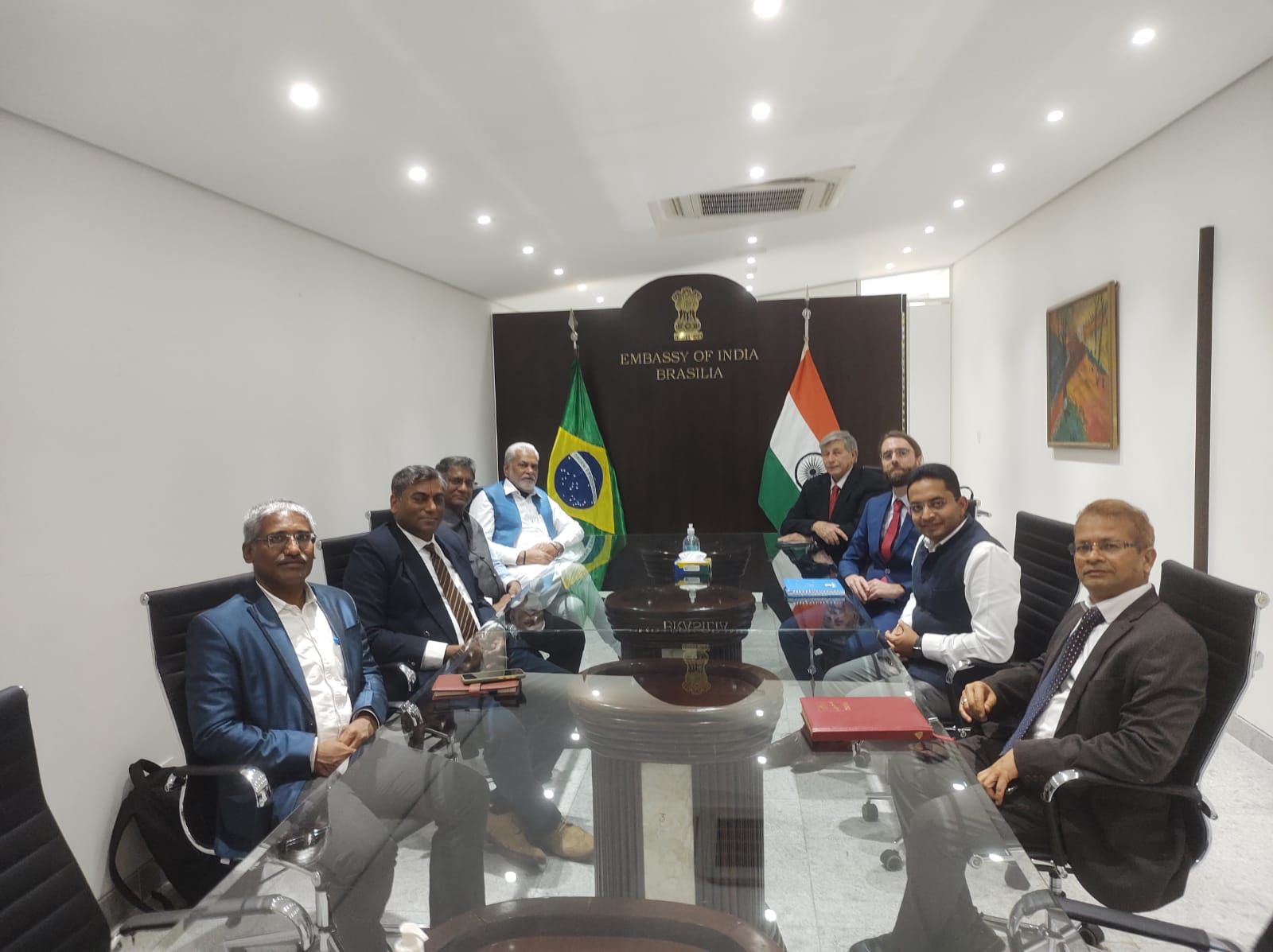 Comitê Brasileiro da FIL/IDF se encontra com lideranças indianas na Embaixada da Índia em Brasília