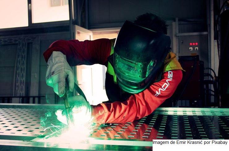 Brasil precisa qualificar 9,6 milhões de trabalhadores em ocupações industriais até 2025