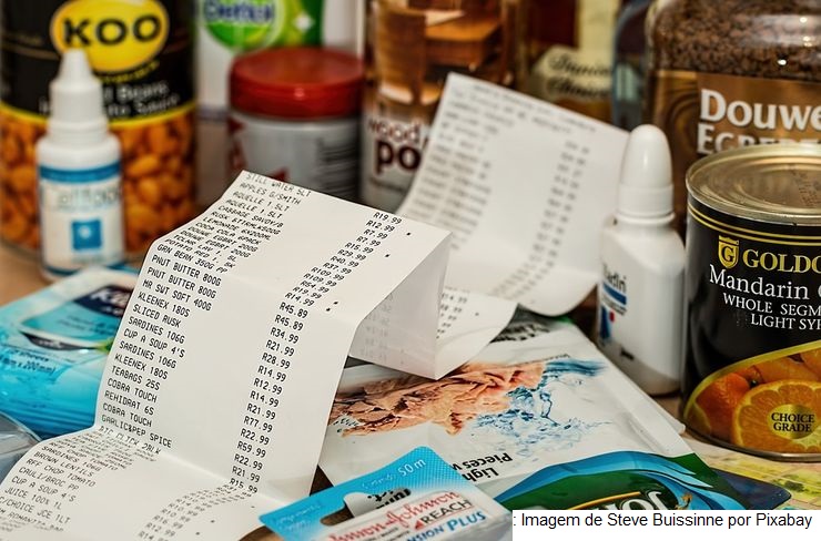 IPCA-15 fecha ano com alta de 5,9%