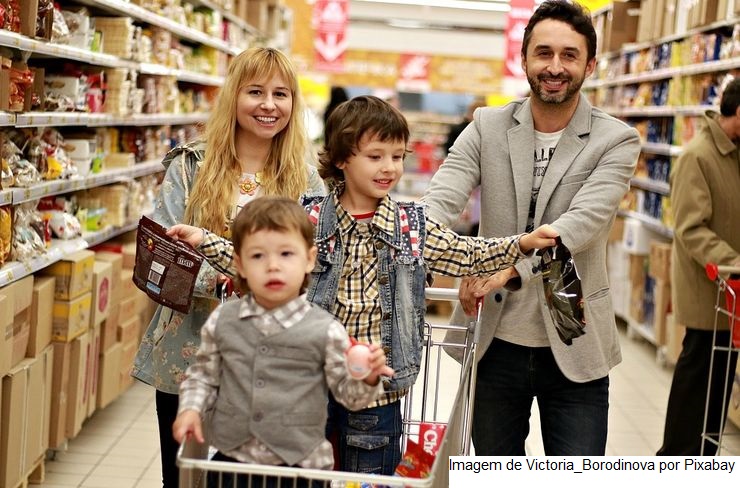 Intenção de consumo das famílias mantém crescimento