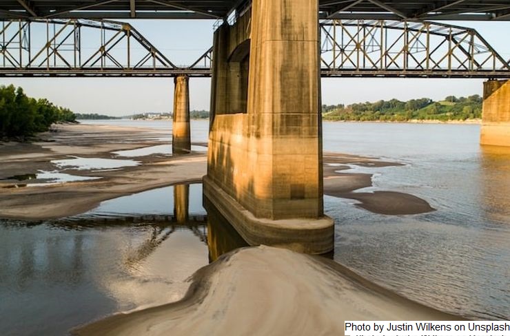 EUA – Baixa histórica do rio Mississippi