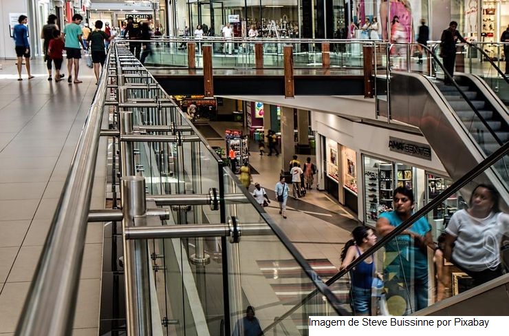 Nos shoppings, gestão de dados é a bola da vez