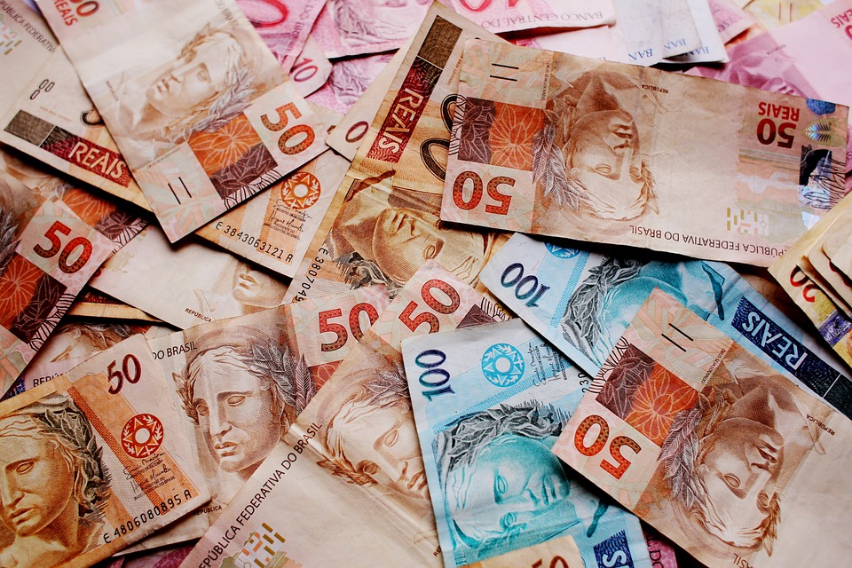 Previsão de inflação cai a 5,79% em 2022