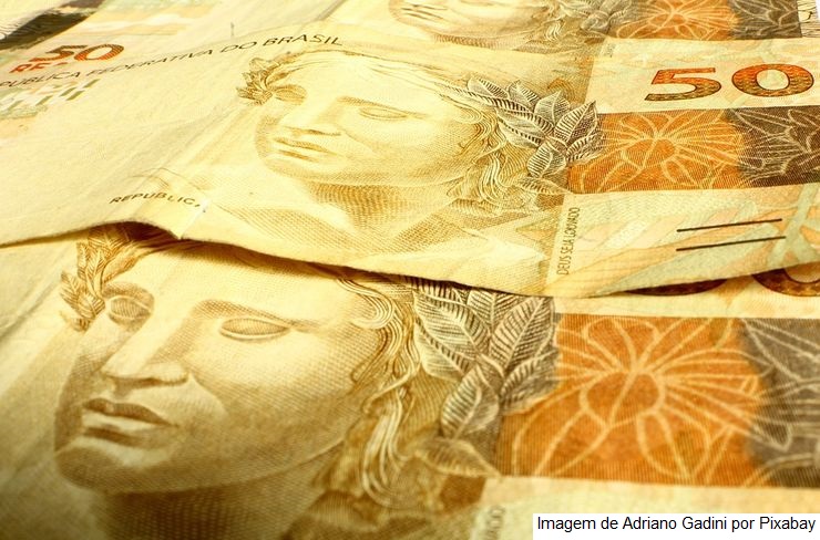 Atividade econômica cresce 4,5% em 2021, diz BC
