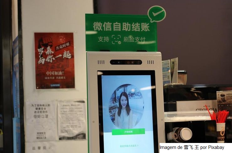 Cerca de 63% dos consumidores preferem passar por self-checkouts