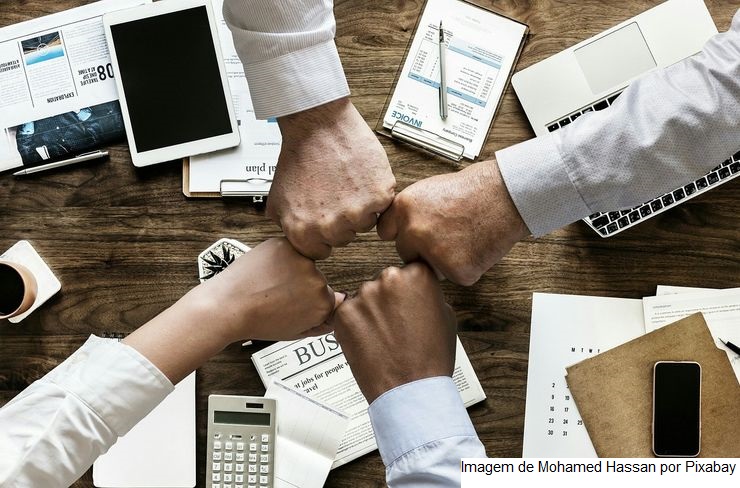 Muito além do employer branding, cultura organizacional inclusiva para mães tem poder de transformar a sociedade