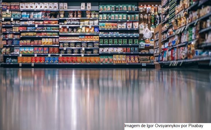 Preço alto faz brasileiro trocar marcas por opção mais barata