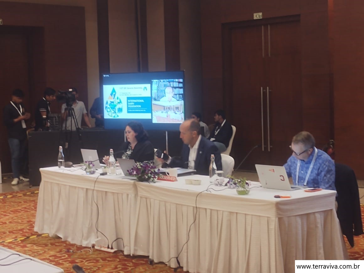 Índia - Antes do início da World Dairy Summit 2022 foi realizada a Assembleia Geral da FIL