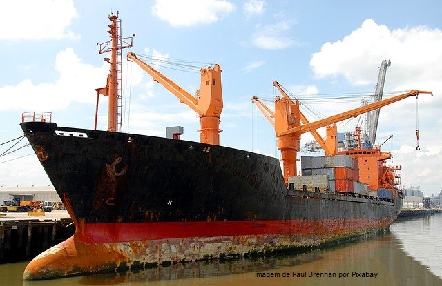 Exportação: média diária de soja diminui; embarques de milho seguem fracos mas crescem no algodão