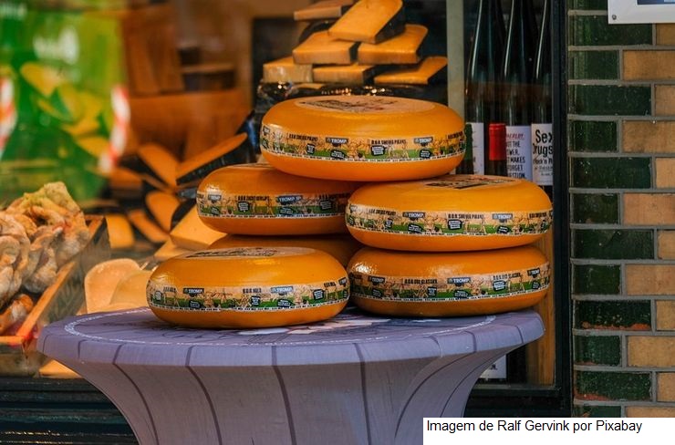 Emater-MG participa de missão na França para promover o Queijo Minas Artesanal