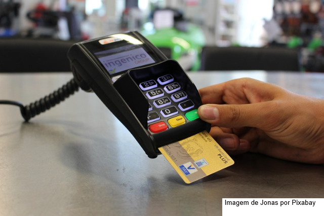 Confiança do Consumidor sobe pelo segundo mês seguido