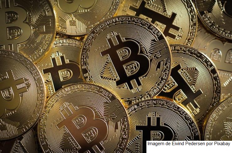 Adiada mais uma, votação de regulação de criptomoedas pode ocorrer em agosto