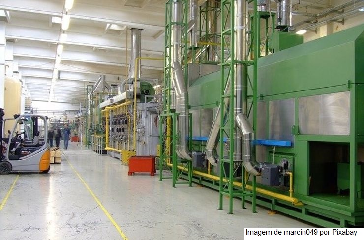 Consumo aparente de bens industriais cresceu 2% em dezembro de 2021