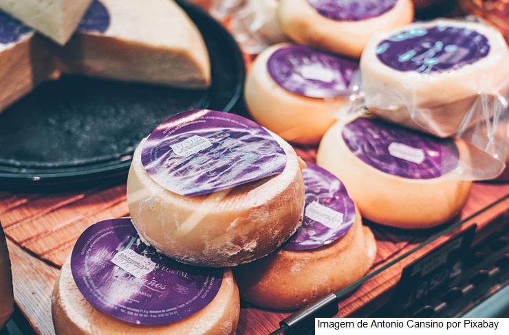 Queijo Minas Artesanal produzido na Canastra é apontado como o melhor do mundo