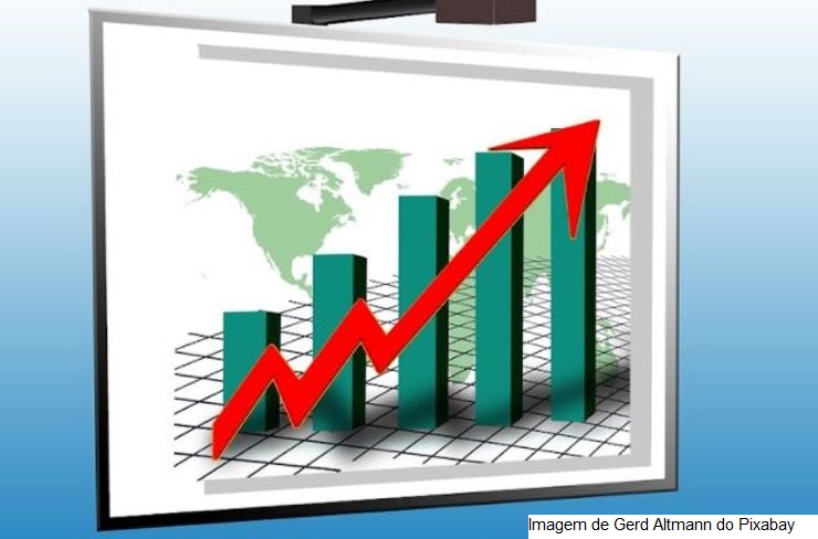 Projeção de inflação é revista de 4,9% para 5,6% em 2022