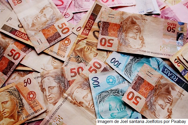 Prévia da carga tributária sobe para 33,9% do PIB em 2021