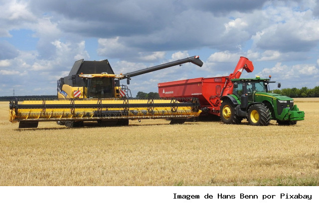 Tarifaço dos EUA coloca em risco R$ 1,5 bilhão em exportações agro do Paraná