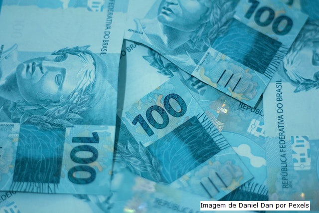 Desigualdade de renda no Brasil atinge menor nível histórico em 2022, revela pesquisa do IBGE