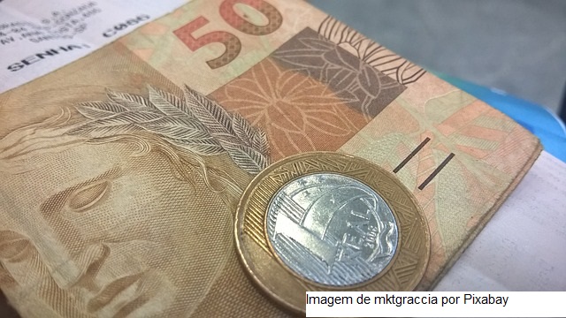 IGP-DI cai 0,40% em julho