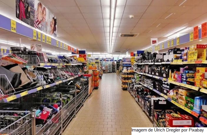 Inflação afeta consumo de commodities da cesta básica nos lares brasileiros